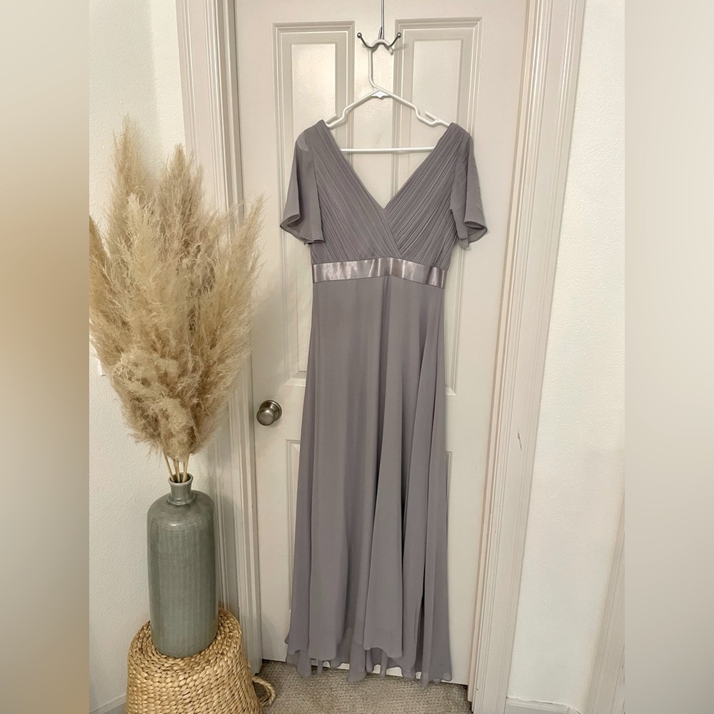 Ever pretty dress grey